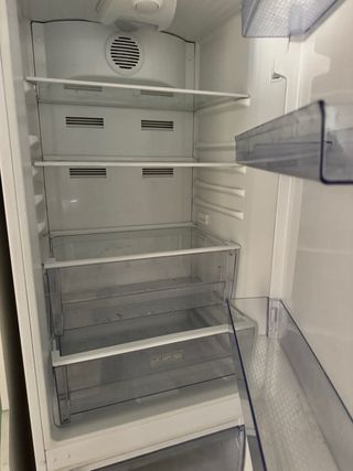 Lavadora y Secadora LG 8/4kg + Nevera Beko combi
