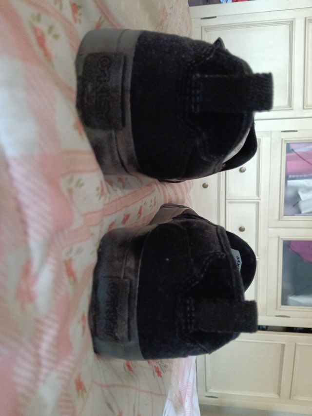 Zapatillas Oakley B1B Clásicas Slip On Negras