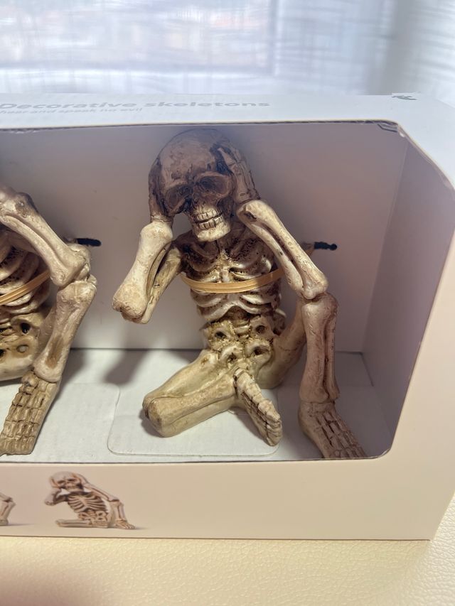 3 Monos Esqueletos Decorativos
11 cm altura 