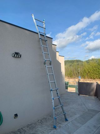 Alquiler de Escalera Aluminio Plegable