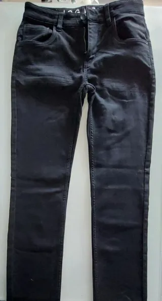 Pantaloni neri skinny