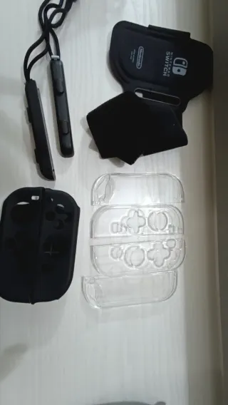 Nintendo Switch V2 Console Neon Blu/Red - BUNDLE