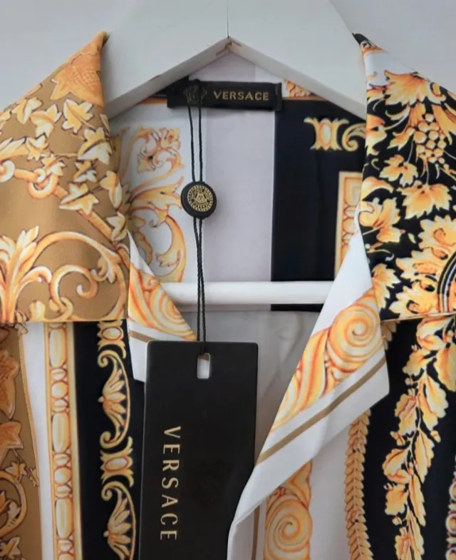 Camisa Versace Estampada Dorada y Blanca