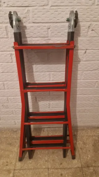 Escalera de tijera multiposicion