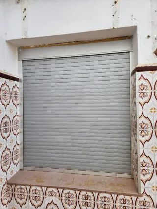 Ventana aluminio 115x130 cm