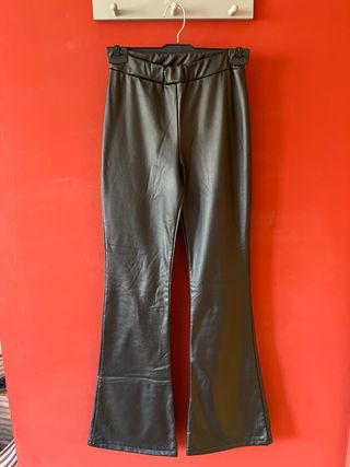 Pantalones de cuero acampanados - Nuevos