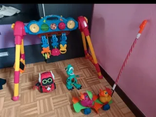 Lote Juguetes Bebé: Gimnasio, Robot, Dinosaurio