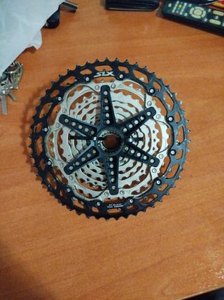 Cassette Shimano SLX 12 velocidades
CS-M7100 12S