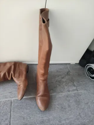 Botas altas de piel