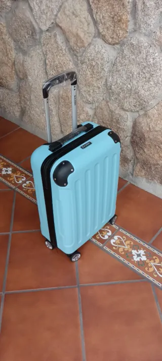 MALETA CABINA AZUL CIELO 55X35X20 NUEVA 