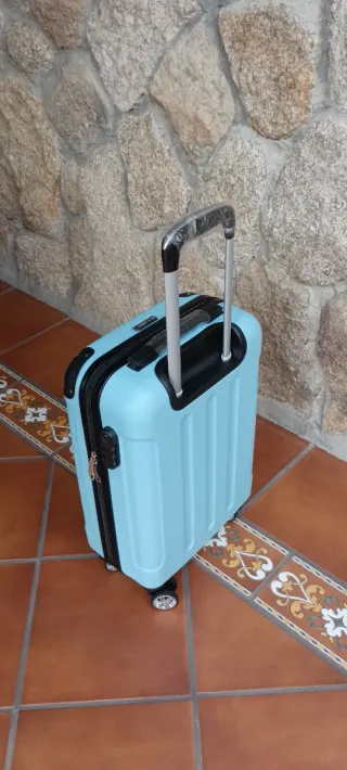 MALETA CABINA AZUL CIELO 55X35X20 NUEVA 