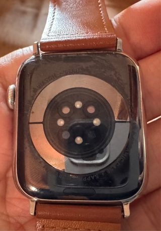 Apple Watch Serie 6 Acciaio, cinturino marrone