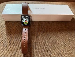 Apple Watch Serie 6 Acciaio, cinturino marrone