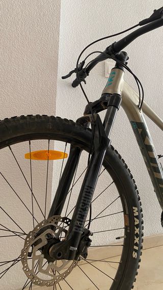 Kona Kahuna 29 Shimano Deore 1x12 RockShox