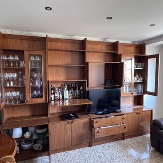 Mueble de salón completo y 6 sillas