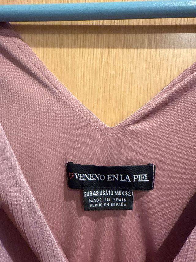 Vestido largo invitada boda rosa, usado un día