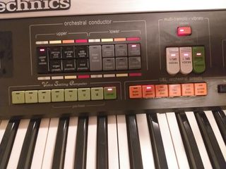 Sintetizador vintage Órgano Technics SX-C600