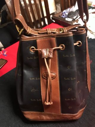Bolso de piel MARÍA PONTI negro y marrón