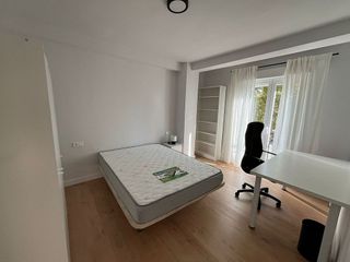 Piso en alquiler en Polígono Cartuja – La Paz en Granada
