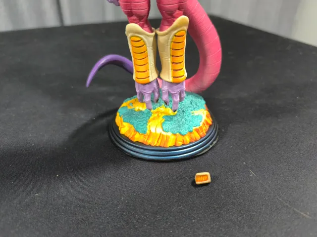 Figura Freezer 22cm Dragon Ball Z