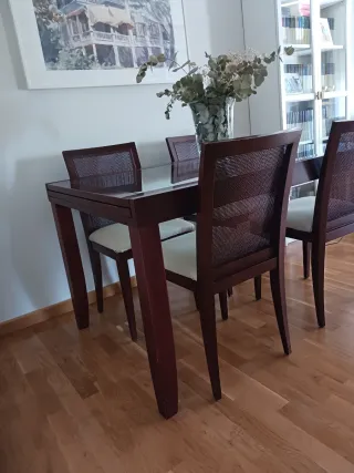 Mesa de comedor madera y cristal extensible