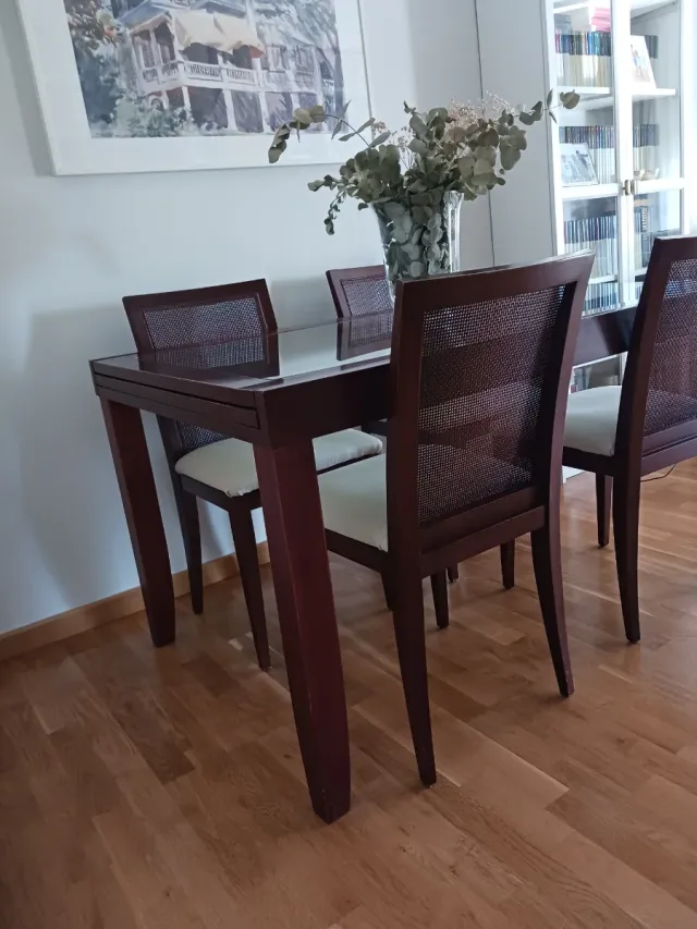 Mesa de comedor madera y cristal extensible
