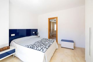 Casa adosada en venta en Cúllar Vega