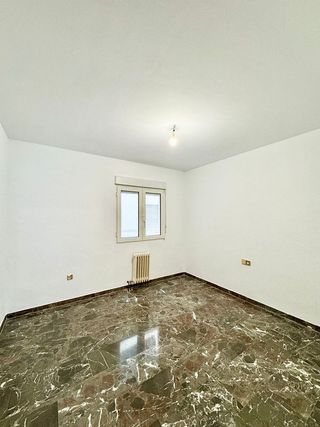 Piso en alquiler en San Bartolomé - Millán de Priego en Jaén