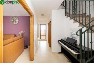 Casa adosada en venta en Cúllar Vega