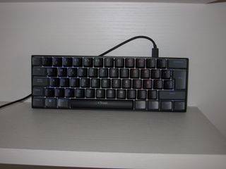 Teclado Mecánico Mini Trust ACIRA RGB