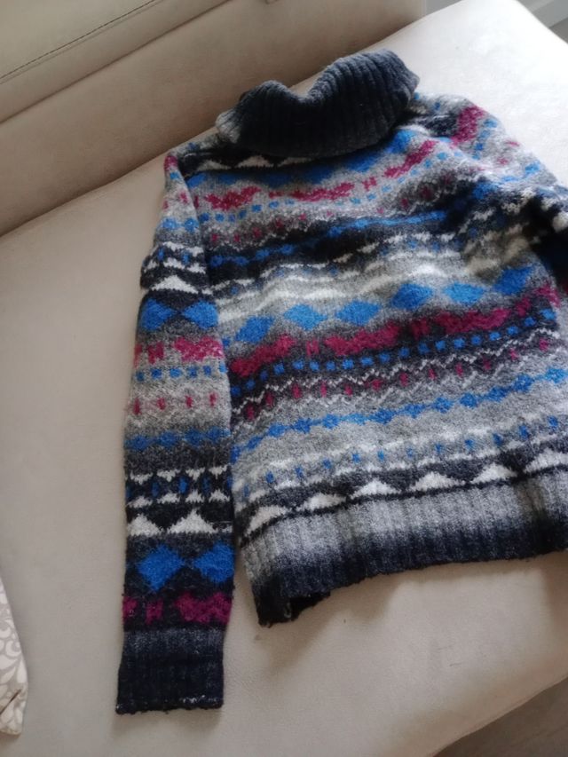 Jersey cuello alto estampado T.U.