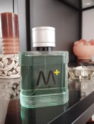 Colonia Mandarina Duck Hombre Verde y Plateada