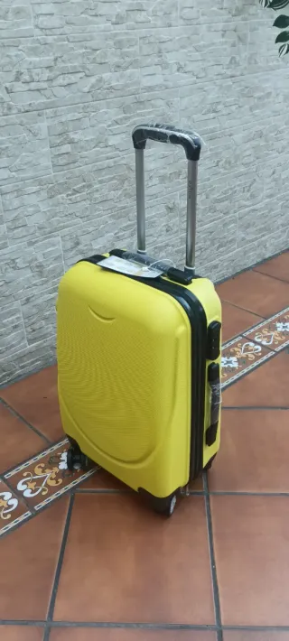 MALETA CABINA AMARILLA 55X35X20 NUEVA 