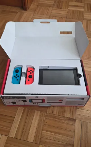 Nintendo Switch Azul y Rojo