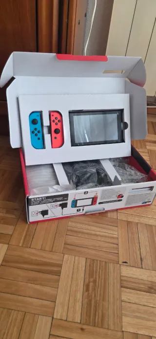Nintendo Switch Azul y Rojo