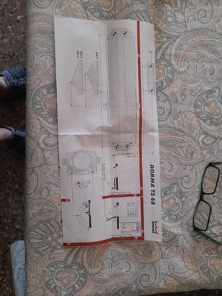 Cierrapuertas Dorma plateado