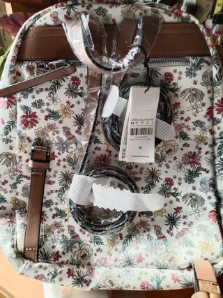 Mochila estampada flores y pájaros