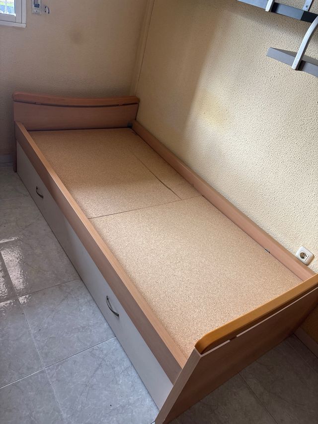 Cama nido de madera