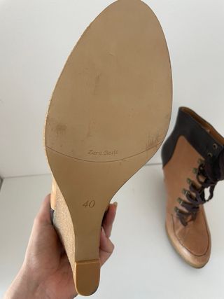 Botines de cuña con cordones vintage