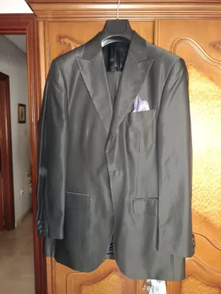 Traje de boda negro