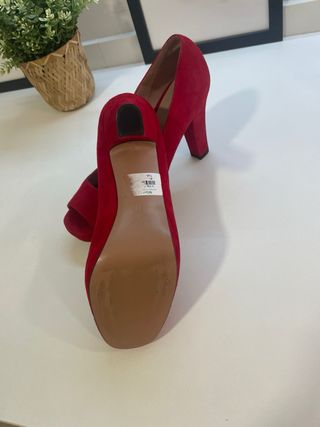 Zapatos tacón Gloria Ortiz ante rojos talla 37