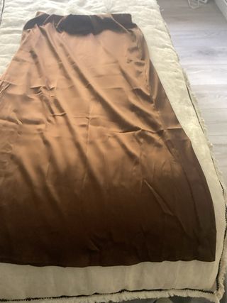 Falda satén marrón talla 38 nueva