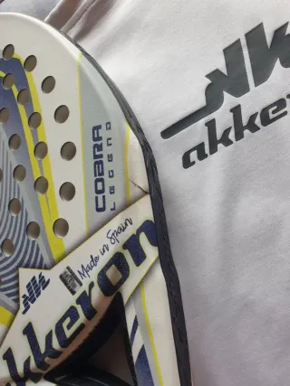 PALA DE PADEL AKKERON COBRA LEGEND 20.