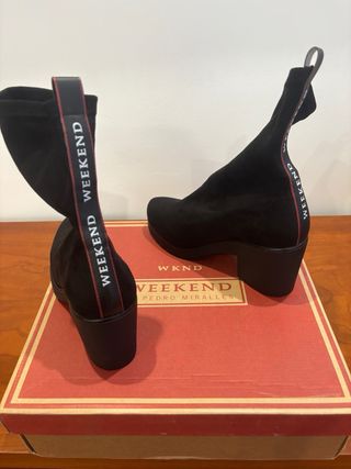 Botines negros ante tacón plataforma