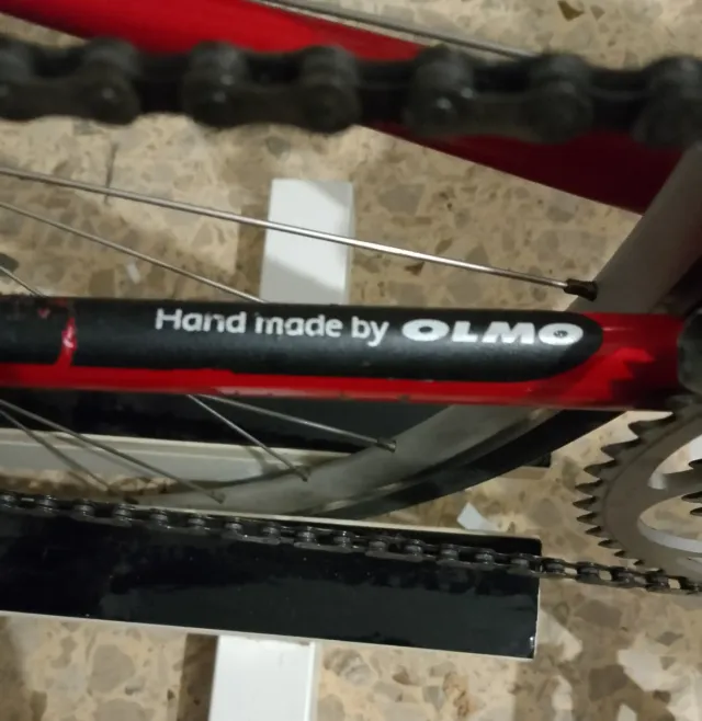 Bici da corsa Olmo rossa e gialla