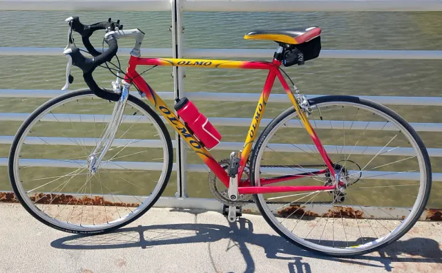 Bici da corsa Olmo rossa e gialla