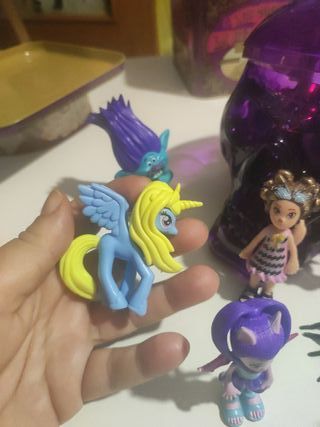 Figuras Vampirina y amigos