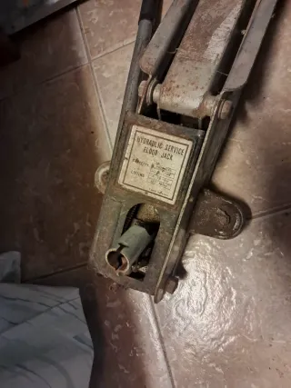 Gato hidráulico para coche