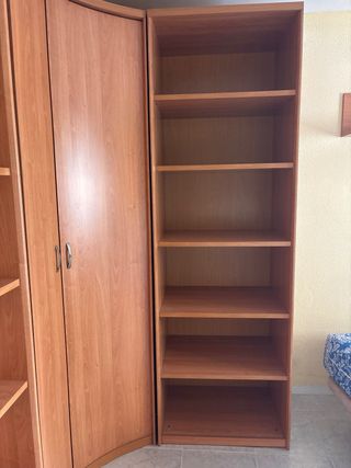 Mobile ad angolo in legno