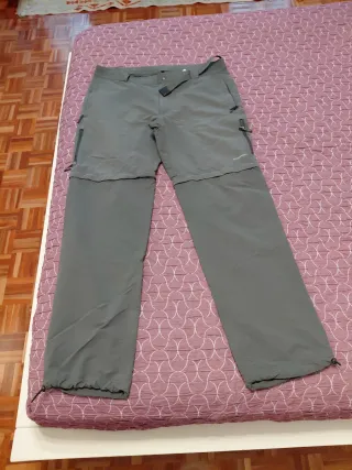 Marca Trango World. Talla XL
Pantalones de montaña